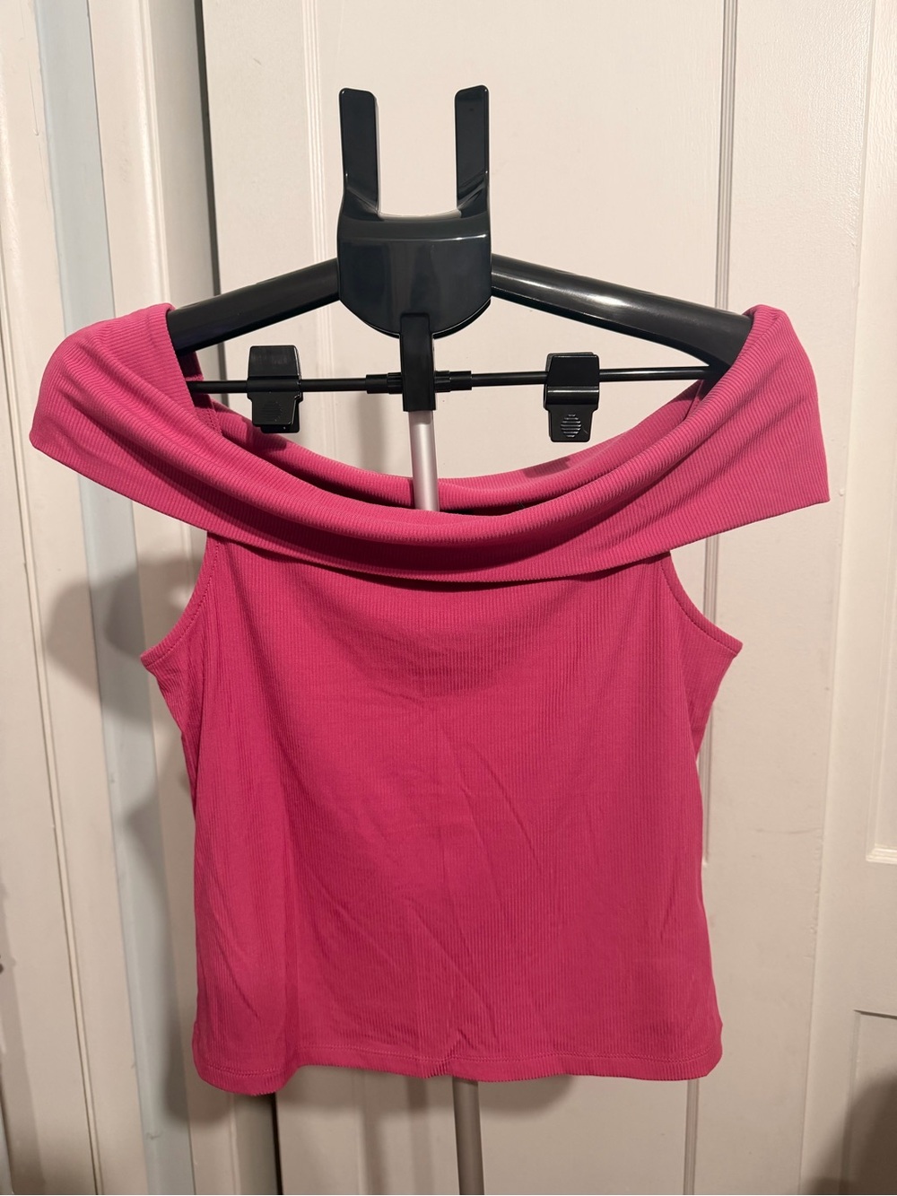 Express Off-Shoulder Ribbed Camisole - Pink
